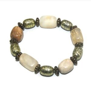 Vintage gold tone, white and brown plastic beaded bracelet